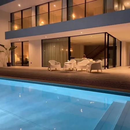 Exclusive House With Full Sea View, Luxury And Comfort By The Sea 别墅