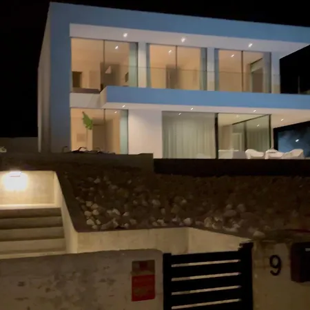 Villa Exclusive House With Full Sea View, Luxury And Comfort By The Sea