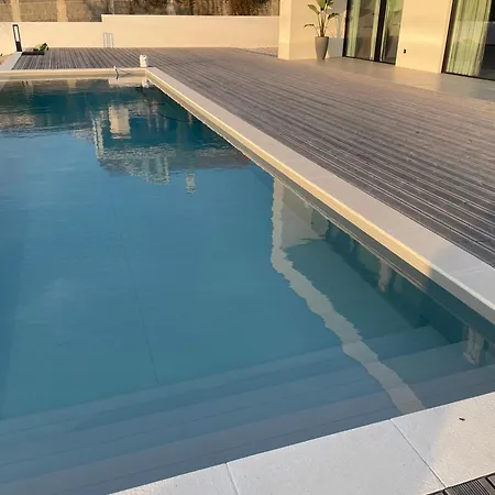 Exclusive House With Full Sea View, Luxury And Comfort By The Sea 别墅