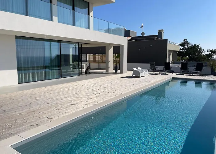 Exclusive House With Full Sea View, Luxury And Comfort By The Sea Murtinheira